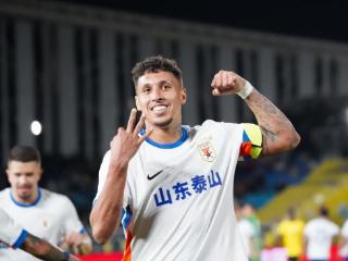 解说员批克雷桑：无组织、无纪律踢得太浪，看的我脑袋蹭蹭冒血