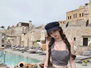 王思聪女友土耳其甜蜜行！热气球追日出被拍，热恋期仍在延续