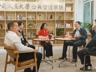 陈若琳现身人大演讲，身为校友的她提及徒弟全红婵，抑制不住骄傲