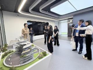 海外华文媒体走进沃飞长空，探寻四川低空经济快速发展密码