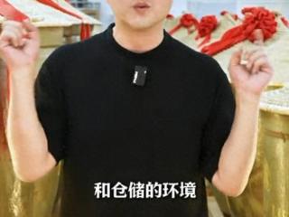 李亚鹏妻子坦言没钱，全家从大平层搬到水泥房，3岁女儿大哭