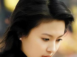 央视最惨女主持人，男友被判死缓，丈夫惨死狱中，48岁孑然一身