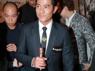 元彪郭富城罕见同框状态逆天，方媛独坐角落为哪般？