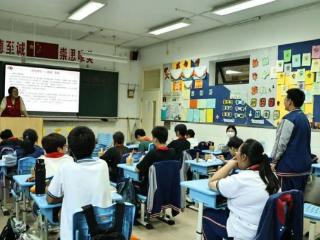 德育 | “粽情端午·药韵校园”中医药文化进校园活动