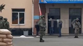 维和部队撤离哈萨克斯坦画面曝光 俄国防部:开始整装返回常驻地