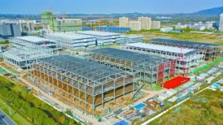 腾讯华东云计算基地钢结构封顶