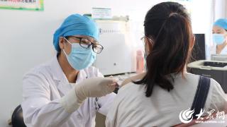 东营市首针适龄女孩免费HPV疫苗在东营经济技术开发区开打