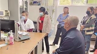 扎根基层28年  待病人如亲人