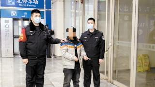 民警一眼识别 “惯偷”当场被抓