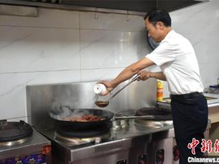 （乡村行·看振兴）江西共青城：舌尖上的小龙虾 吃出千万大产业