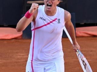 网球——WTA1000罗马站:斯维亚特克晋级决赛