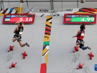 巴黎奥运会丨攀岩——奥运会资格系列赛上海站:伍鹏、王欣尚分获男子速度赛亚军和季军