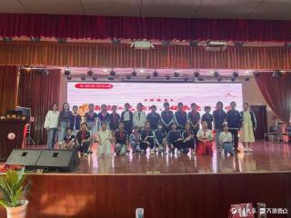 光明小学举办第五届读书节系列活动之讲红色故事比赛