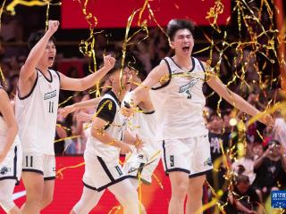 篮球——耐高联赛:湖南地质中学获男子组总冠军