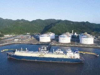 宁波边检站护航中国海油宁波“绿能港”累计接卸LNG突破1亿方