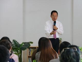 王修文博士在济举办教育公益讲座，深入探讨智慧父母之道