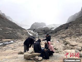 青藏高原水环境科学考察圆满完成
