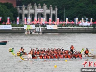 2024年广州国际龙舟邀请赛挥桨开赛