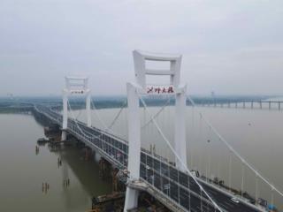 洪州大桥正式建成通车：世界首座“昌”字型双塔