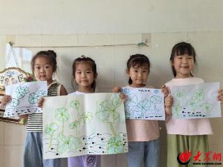 利津县第三实验幼儿园开展“泡泡荷塘”艺术活动