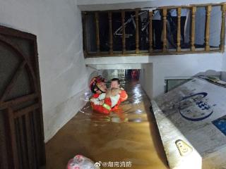 中国发布丨湖南平江县防汛应急响应调整为Ⅱ级 长江中下游干流水位预计仍将上涨-中国网