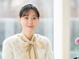 演员李裕英官宣结婚且怀孕 9月预产期
