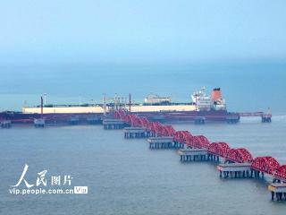 江苏如东洋口港迎第700艘次进口LNG船