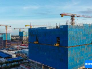 组图丨中国海油深海能源开发总指挥部基地项目三栋楼主体结构预计8月初封顶