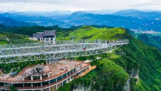 石阡仙人街景区：暑期旅游热 纵情山地间