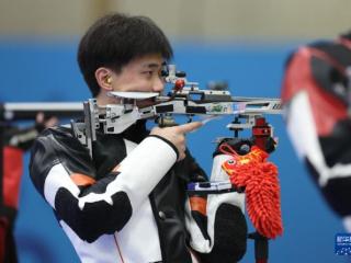 奥运播报丨刘宇坤奥运首秀摘金 “团队的付出造就了今天的成绩”