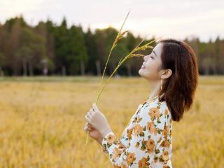 女人真心爱你，会处处为你着想，不会提这些要求