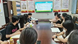 石家庄市宁源小学召开班主任经验交流会