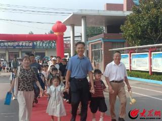 天真烂漫的新面孔—临沂新桥小学一年级新生入学啦