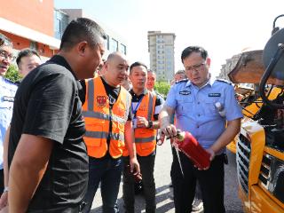 江苏射阳：校车安检“回头望” 坚守“三不”保平安