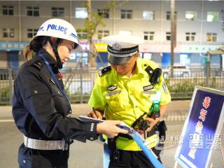 太原开展夏夜治安巡查宣防第三次集中统一行动（组图）