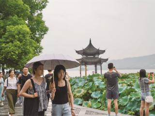 杭州迎来降水最强时段 最高气温降至30℃出头