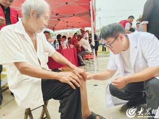 【我们的节日·中秋节】兰陵县苍山街道新联会举办“迎中秋 庆国庆”健康义诊活动