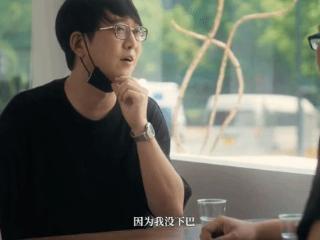 黑口罩是杨奇本体吗？杨奇：为了修脸型 因为我没下巴