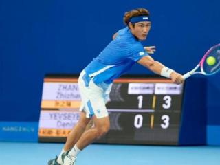 ATP杭州公开赛：张之臻送蛋横扫晋级，连下9局强势跻身八强