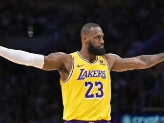 NBA现役有几位超巨？满打满算就4人，强如约基奇都存争议