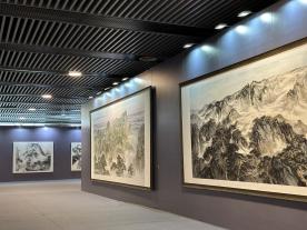 “中华泰山 国泰民安”庆祝新中国成立75周年泰山主题美术书法作品展开幕