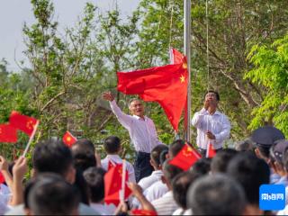 组图 | 文昌厚禄村“国旗村”升旗庆祝国庆