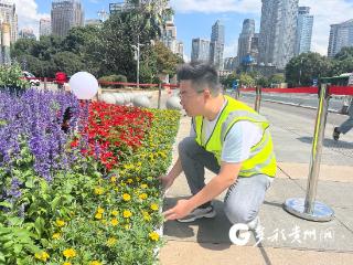 【国庆最忙的人】日行万步 扮靓“城市客厅”