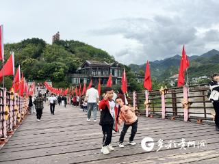 仁怀：国庆假期人气旺 红色旅游受热捧