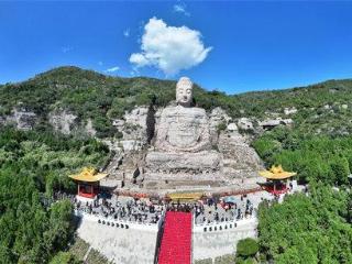 蒙山焕新 游客众多