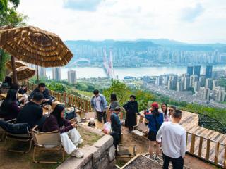 半山闲置房焕发新活力，成市民赏景打卡新热点