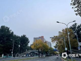 带伞！北京今天白天多云转阴 大部地区有阵雨或影响晚高峰