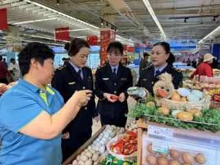 黑龙江鸡西：国庆我在岗 监管“不打烊”