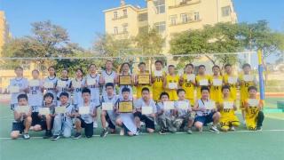 团结协作 青岛淮阳路小学在2024年“奔跑吧·少年”市北区中小学生排球比赛中荣获佳绩！