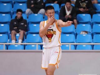 CBA战报：任骏威爆发23分 詹姆斯空砍33+11 深圳114-103天津